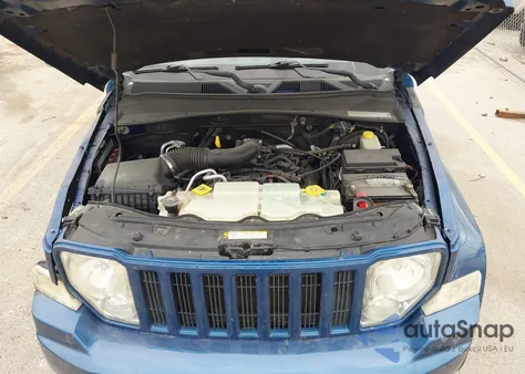 2010 Jeep Liberty Sport from USA, damaged, VIN 1J4PN2GK8AW110032